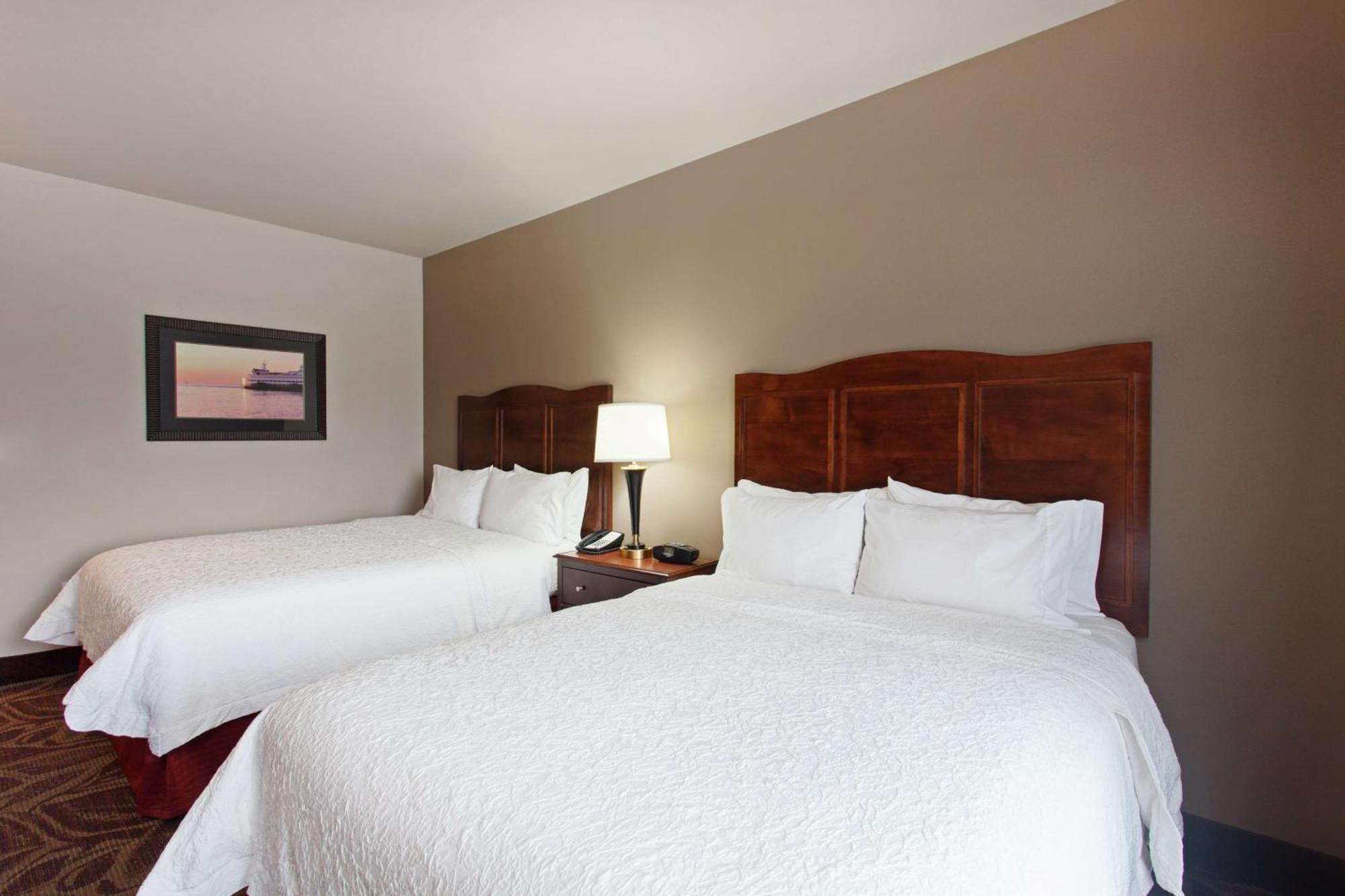 Hampton Inn Seattle/Everett Downtown Екстериор снимка